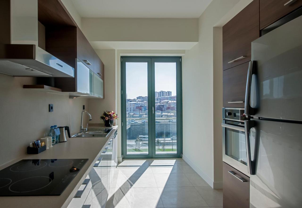 The Superior Living Batisehir Apartamento Istambul Exterior foto