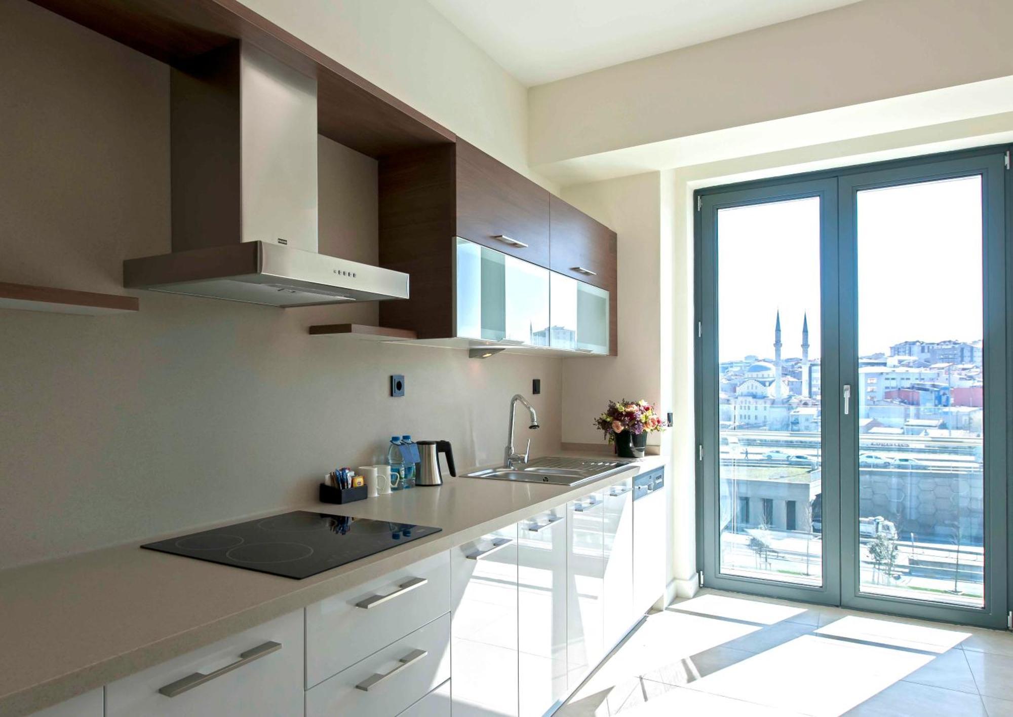 The Superior Living Batisehir Apartamento Istambul Exterior foto